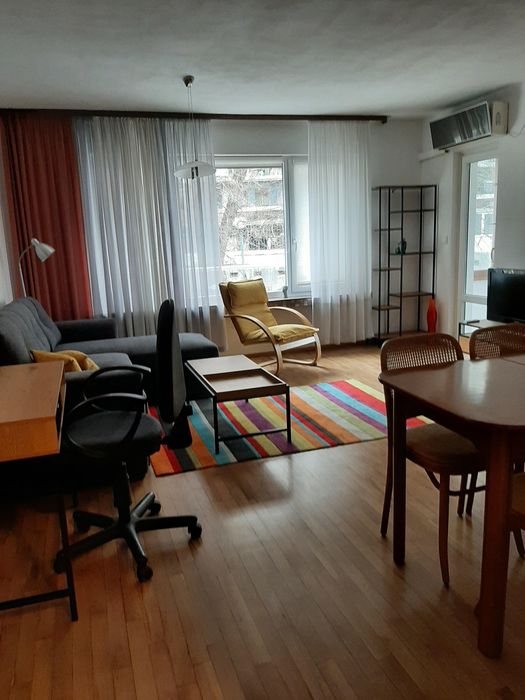 Дава се под наем Двустаен апартамент в Пловдив, Младежки Хълм - 70 кв.м за 400 € - Снимка #1