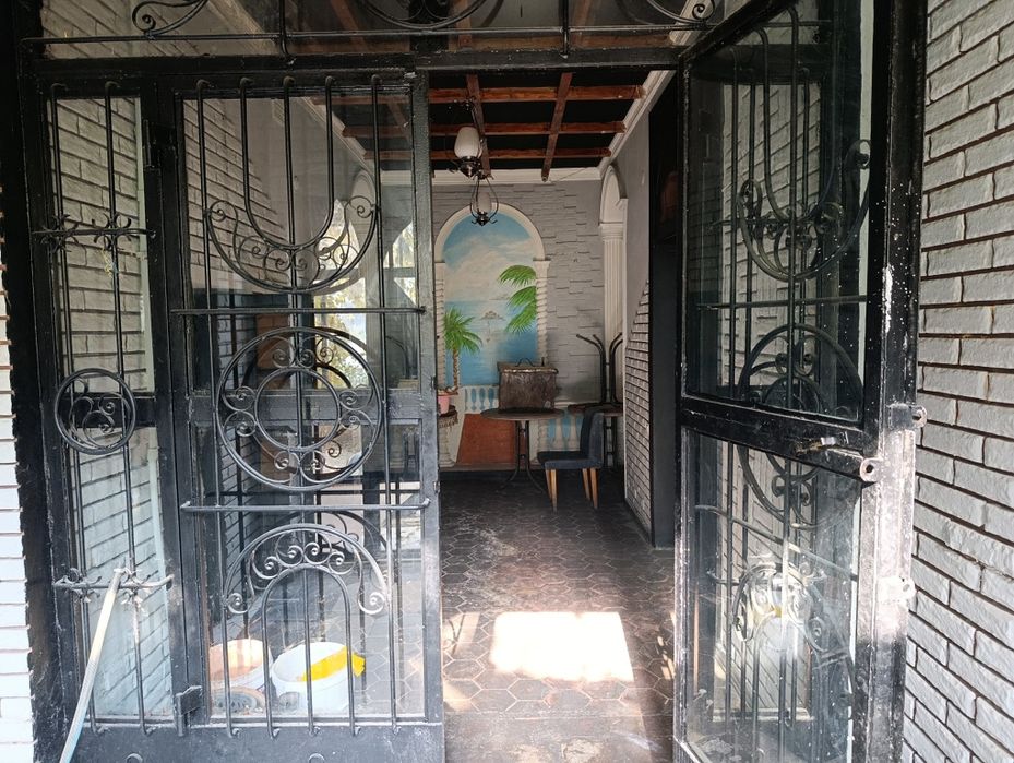 Сдается помещение 80м2 с оборудованием и мебелью под любой вид работы.