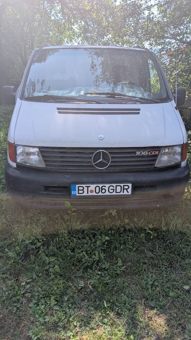 Vând Mercedes Vito pentru dezmembrări