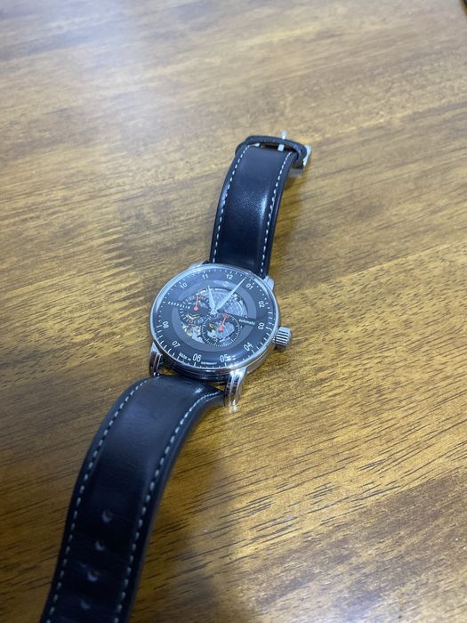 Ceas Zeppelin automatic