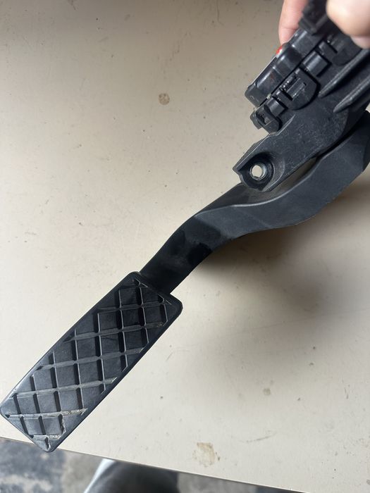 Педал от audi b7