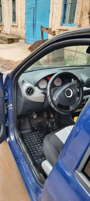 Logan gpl 1.4 benzina. Proprietar