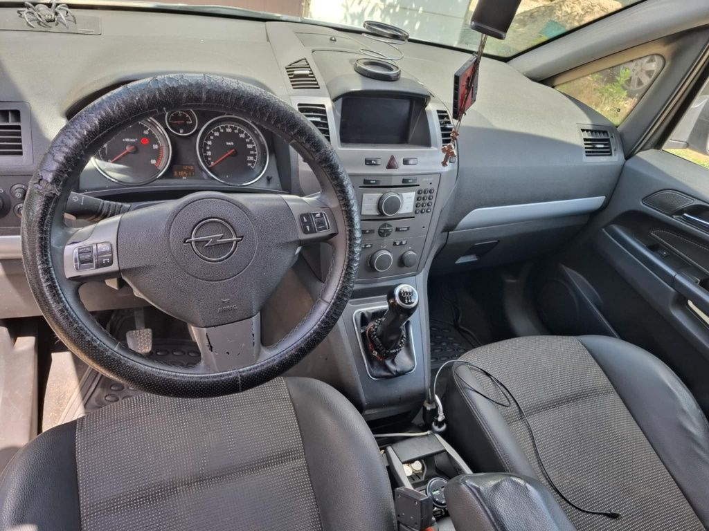 Opel Zafira B 1.9