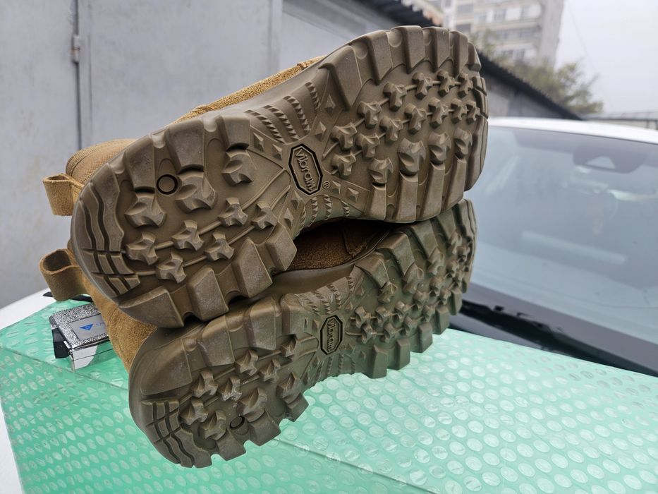 Bocanci iarna danner 38