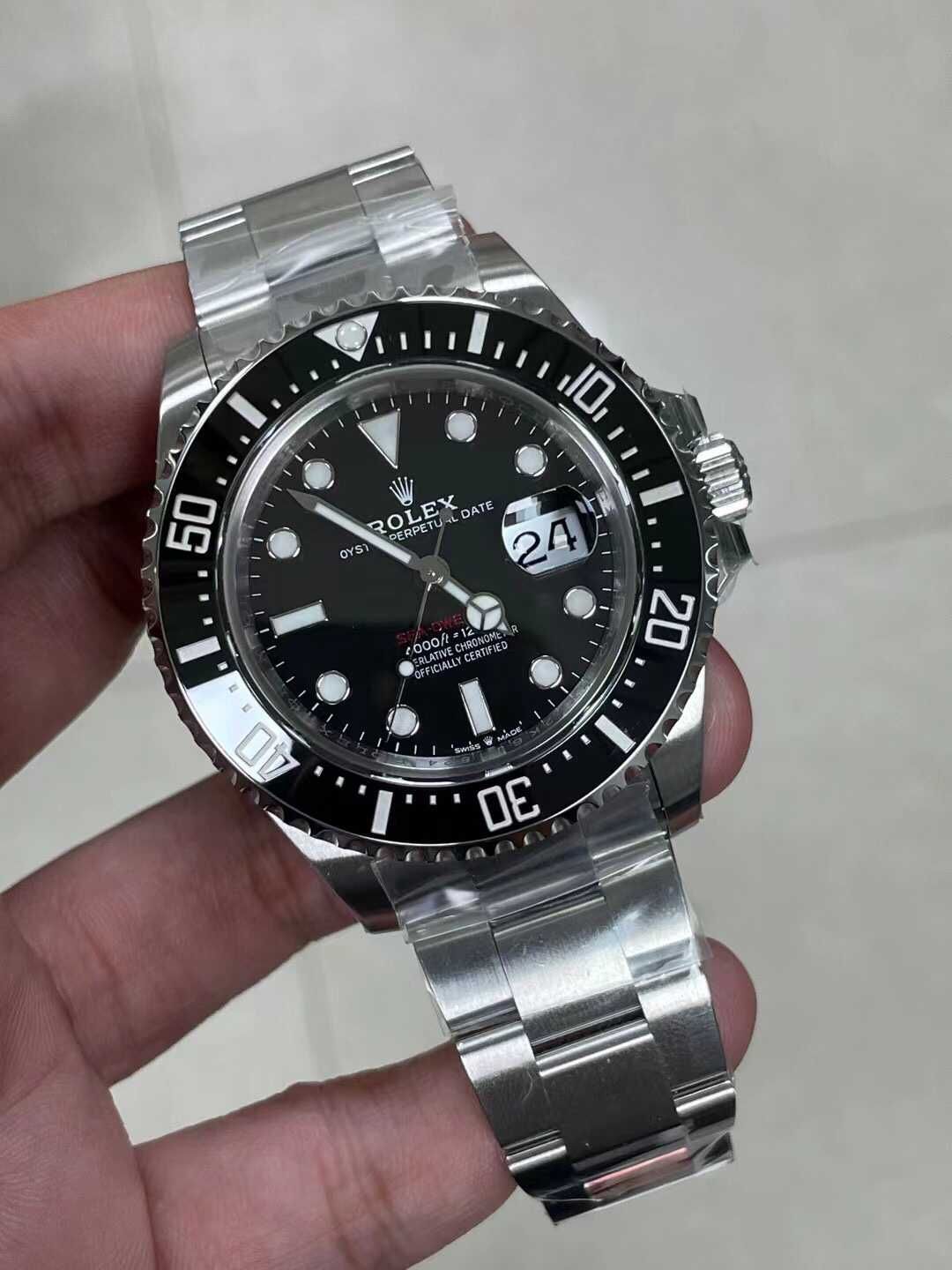 Rolex Sea-Dweller 43mm Часовници