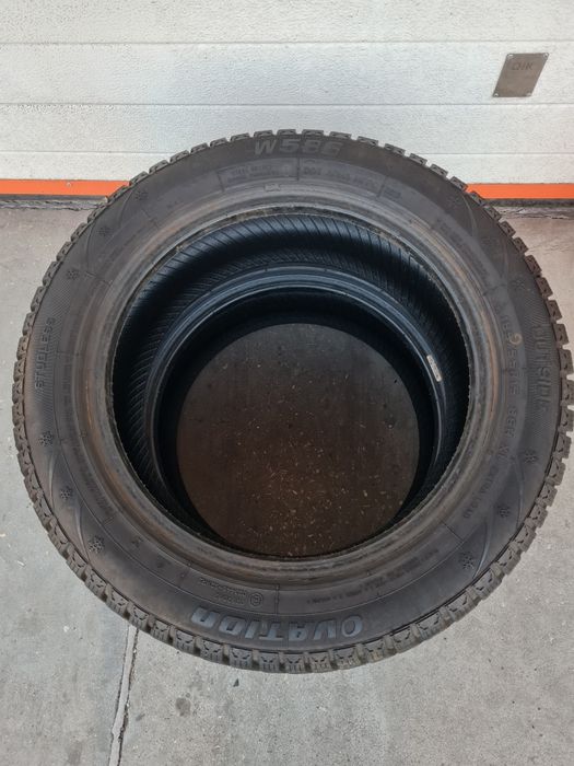 Зимни гуми 2 броя OVATION W586 185 55 R15 дот 2223