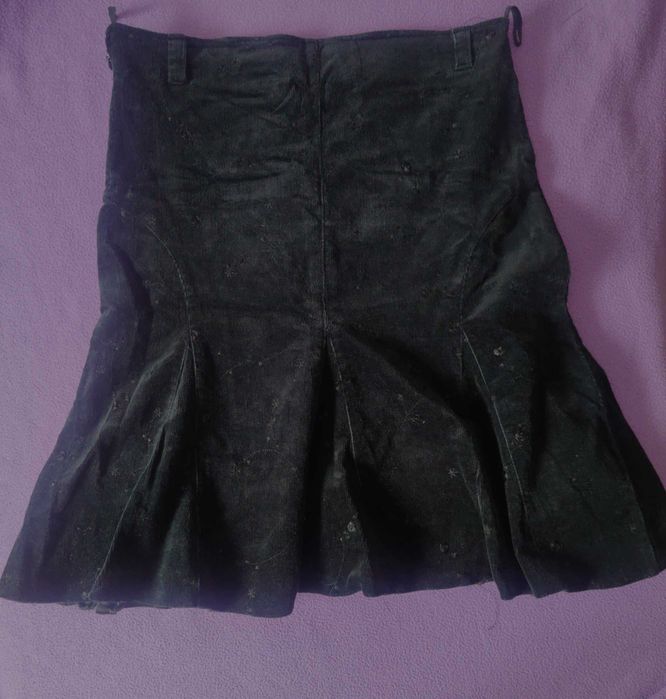 Черна дамска пола