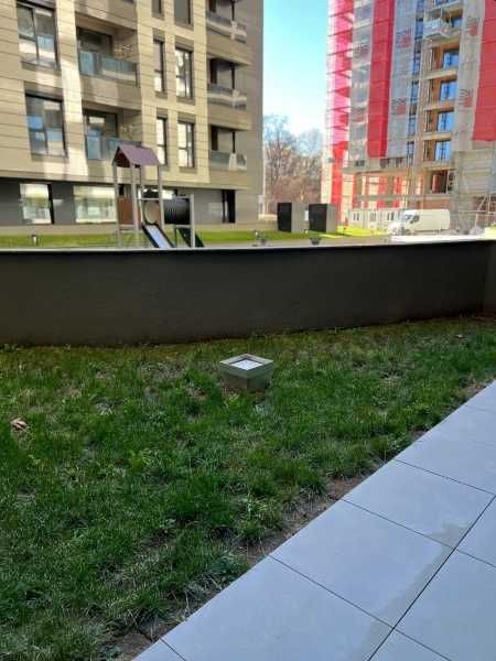 Продава се Тристаен апартамент в Пловдив, Каменица 2 - 117 кв.м за 1411 €/кв.м - Снимка #2