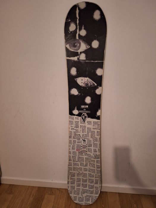 Placa snowboard Nitro Volcom X 157 model 2020