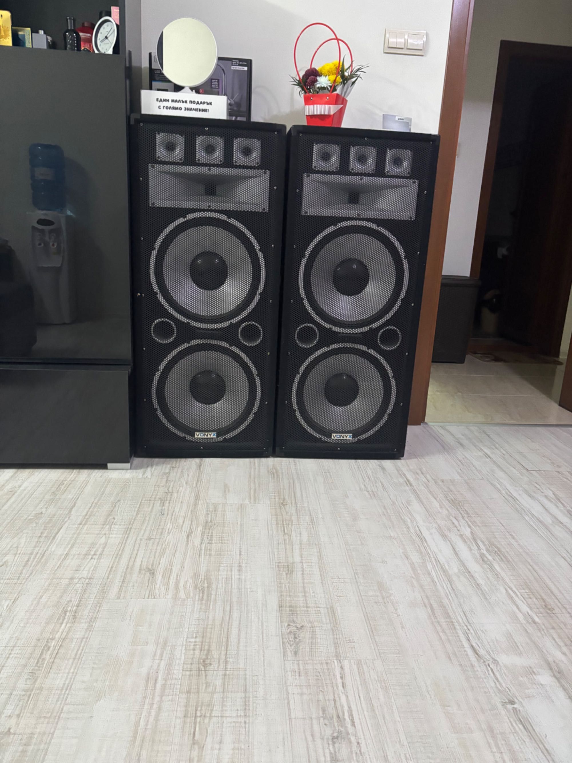 Продавам тонколони vonyx