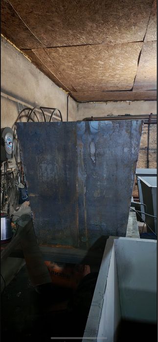 Продам мусорные баки новые