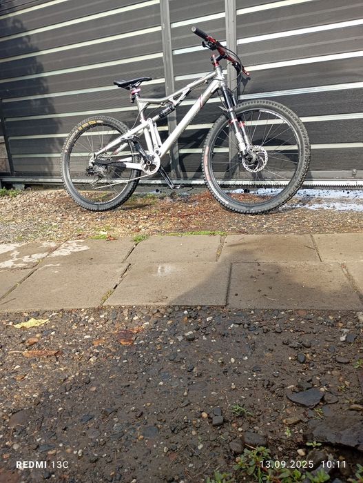 Bicicleta bergamont evolve 5.7