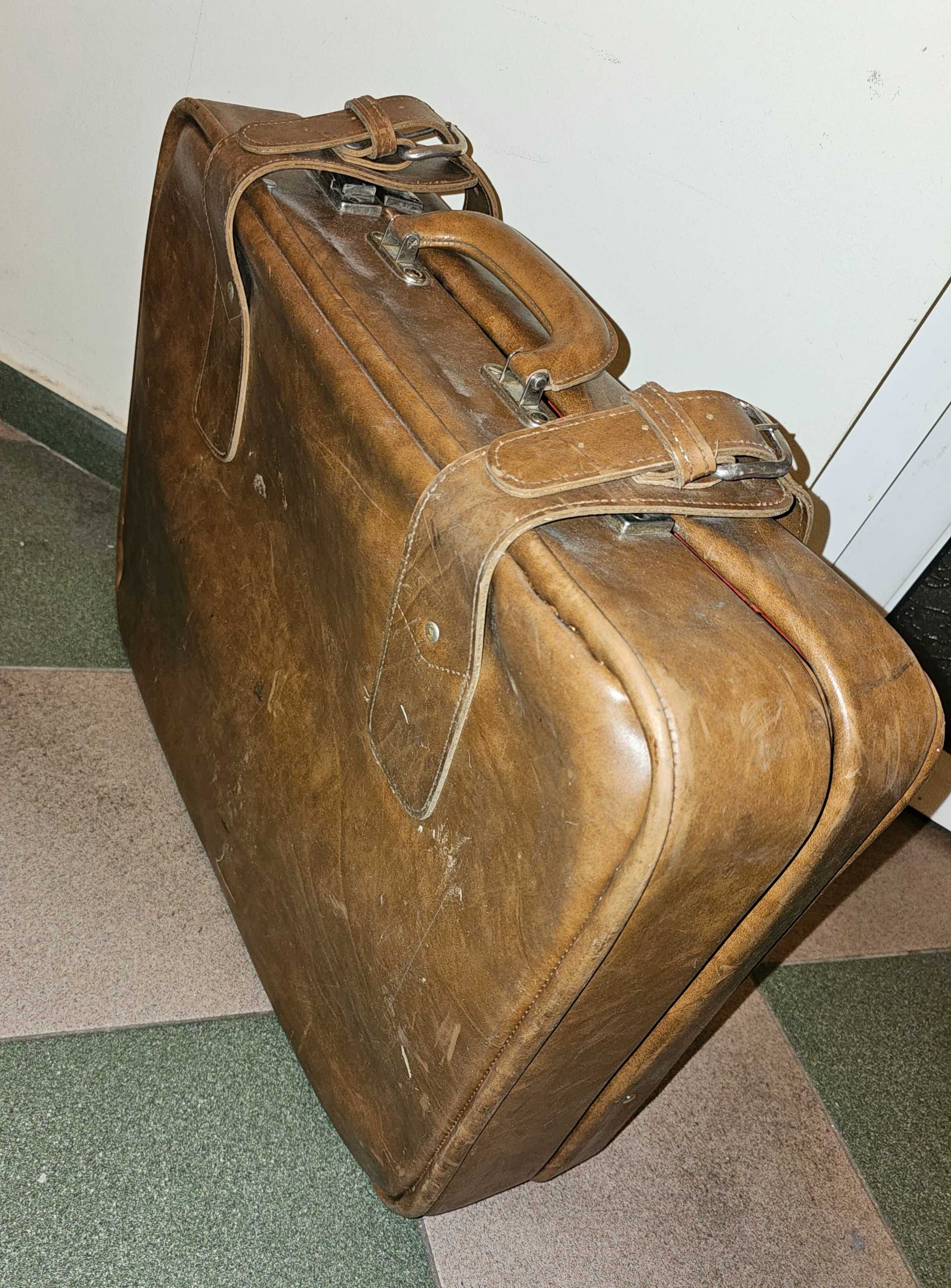 2 куфара използвани