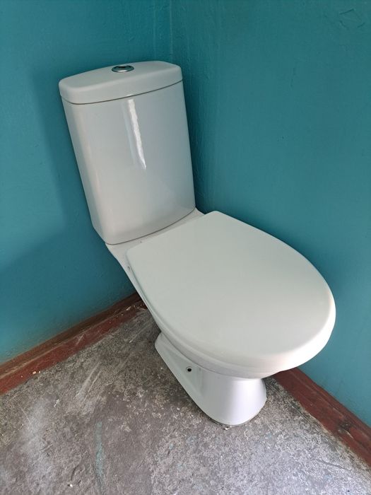 Продам унитаз в отличном состоянии