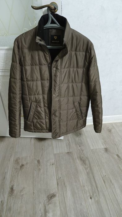 Прод.куртка.осень.весна.сост.отл.раз.52.фир.тур.цен.15.тыс.сроч.