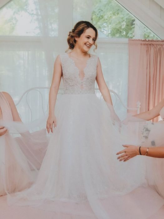 Vand rochie mireasa