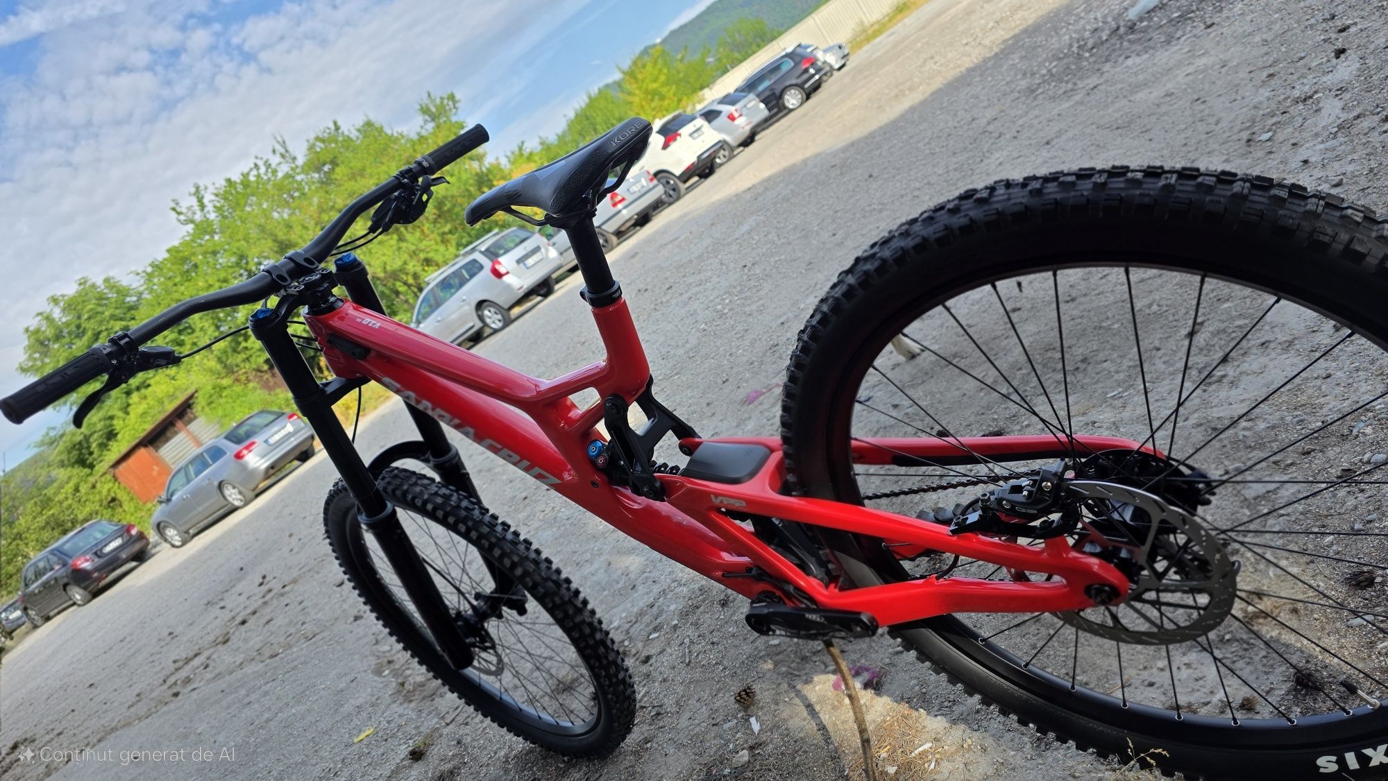 Bicicleta Santa Cruz V10 8 CC DH S-kit MX Gloss Red 

Bicicleta Santa