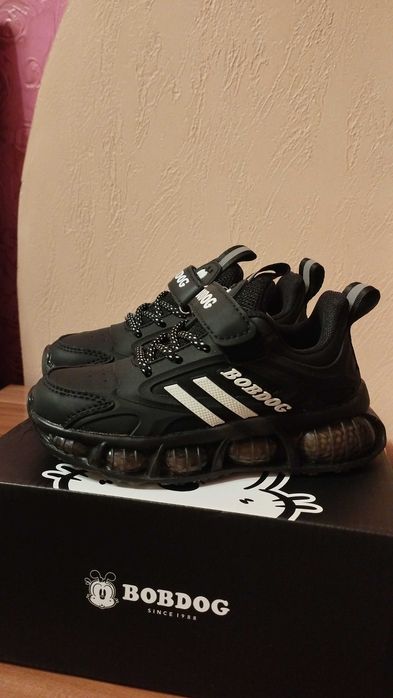 Кроссовки для мальчика новые