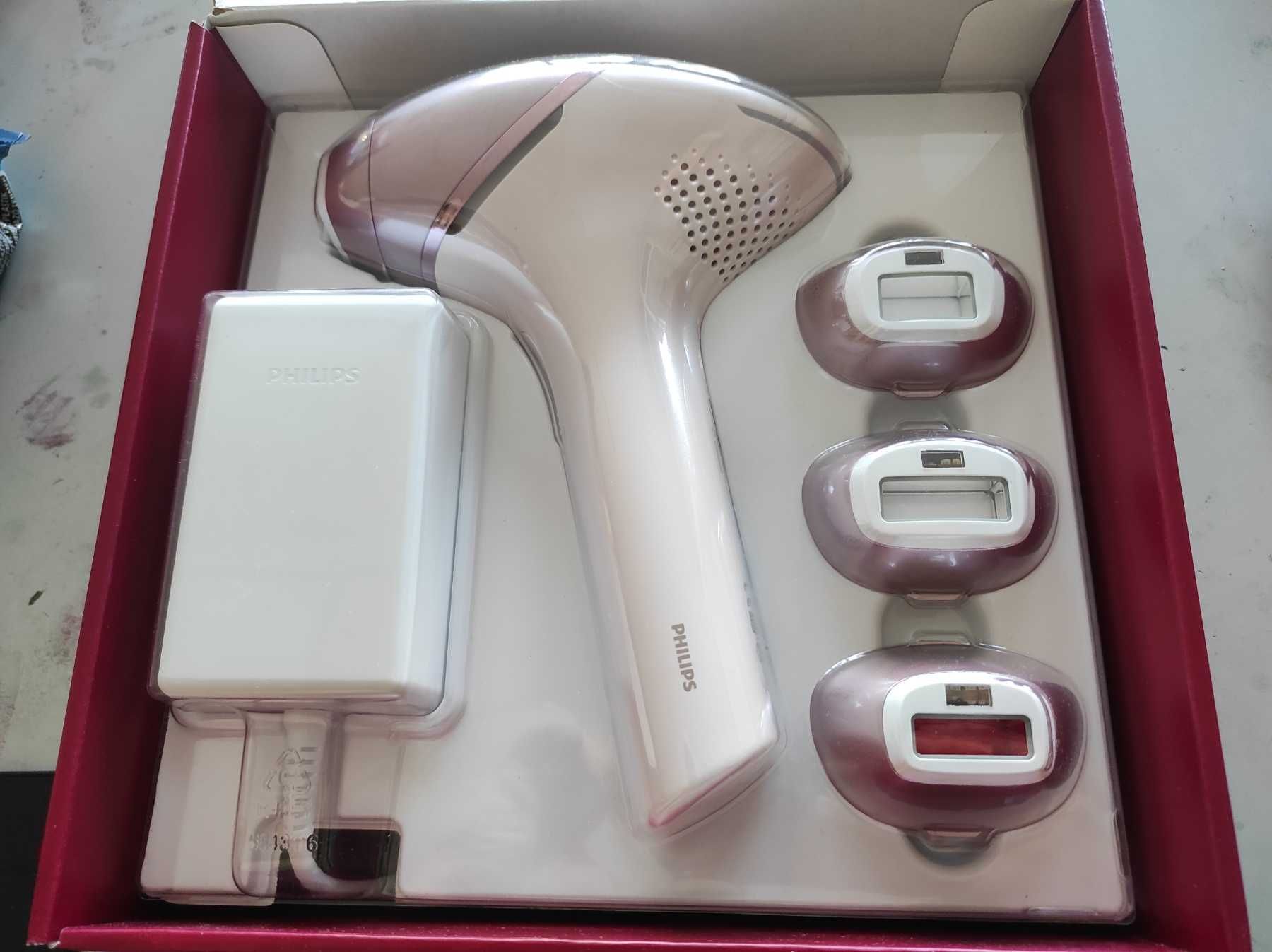 Фотоепилатор Philips Lumea 9900 с оставаща гарация