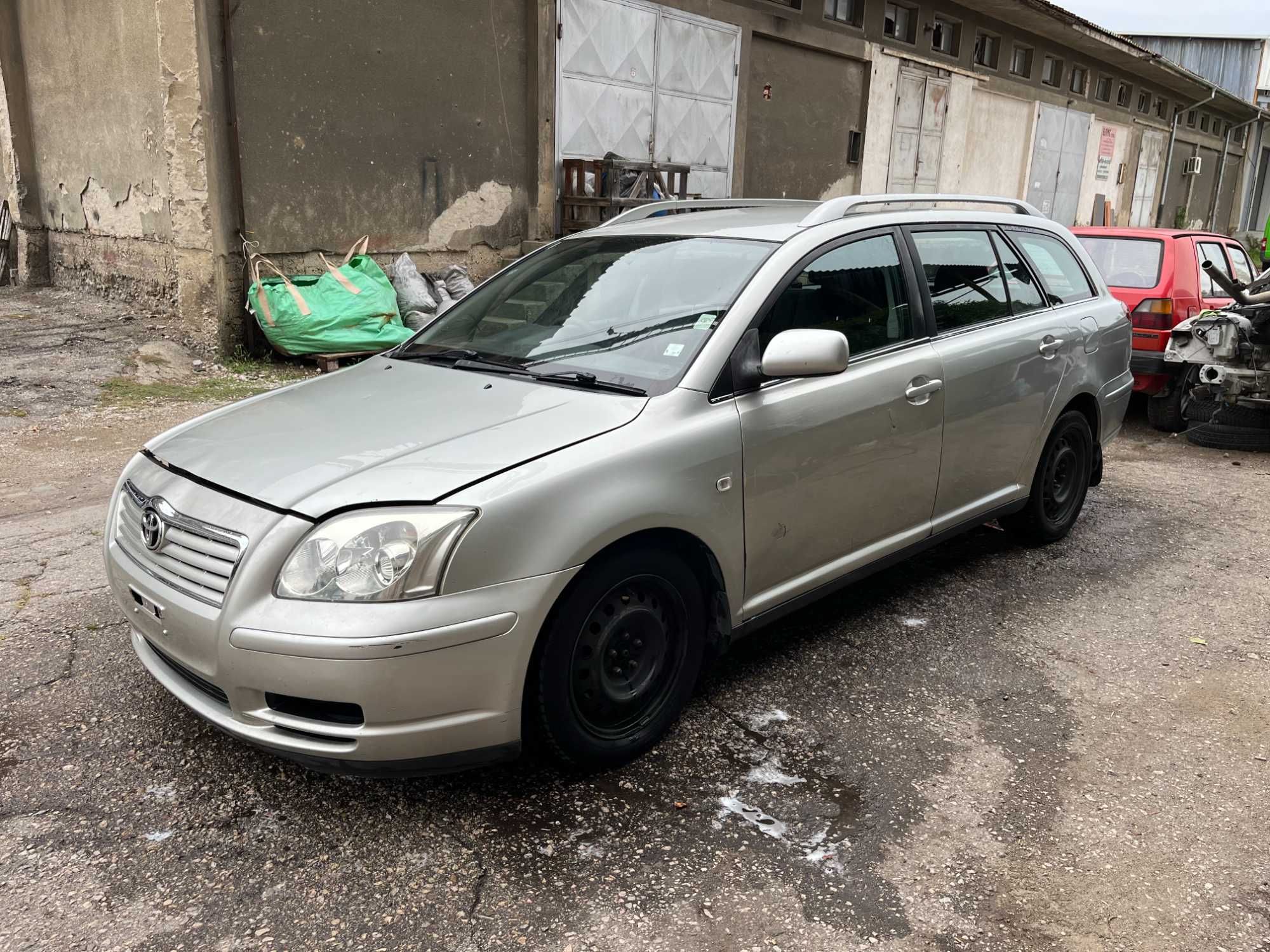 Преден капак за Toyota Avensis T25 (преди фейса)