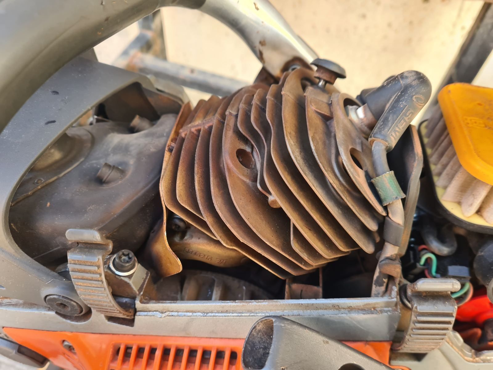 Husqvarna 555 professional