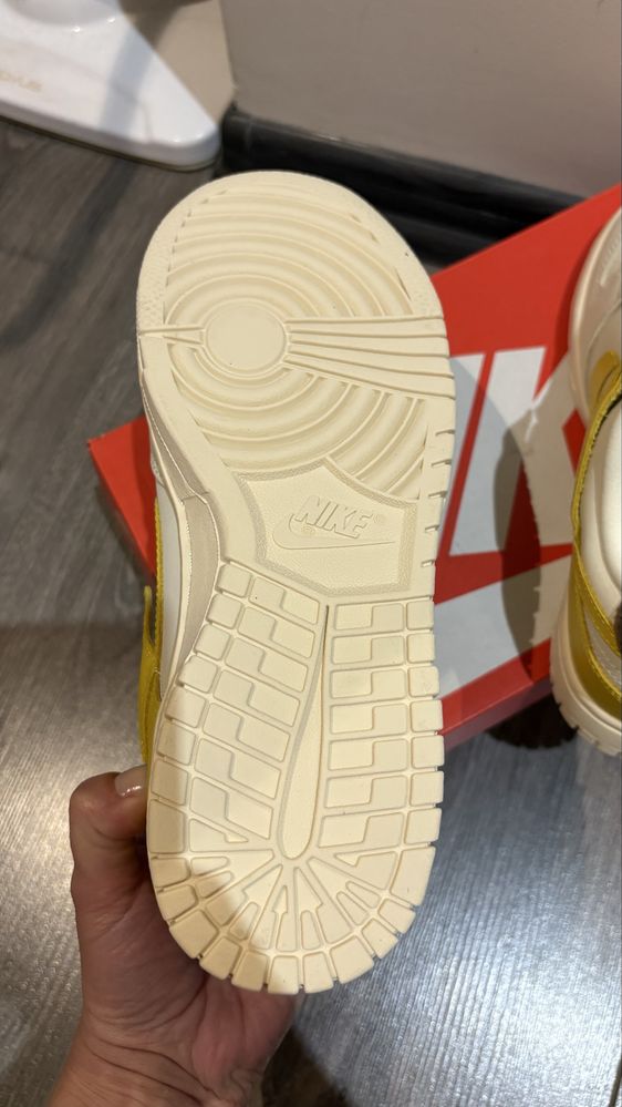 Дамски маратонки Nike нови в кутия р-р 38