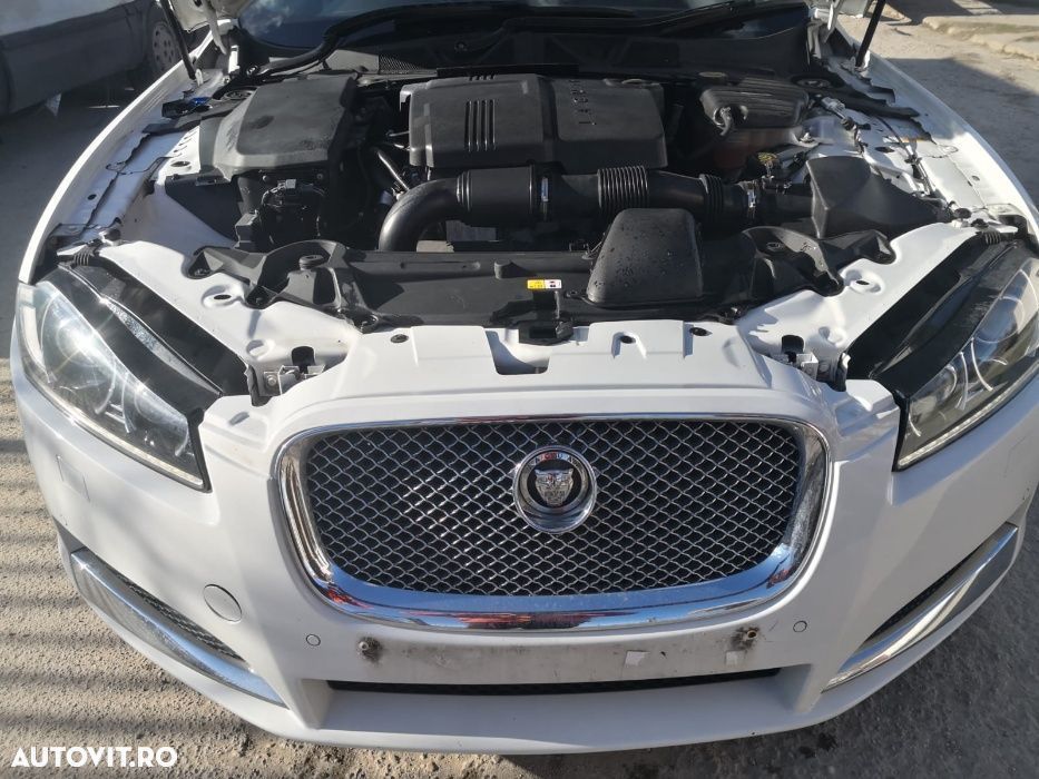 dezmembrez jaguar xf 2,2 facelift 224DT 140KW-190CP 2.7 3.0