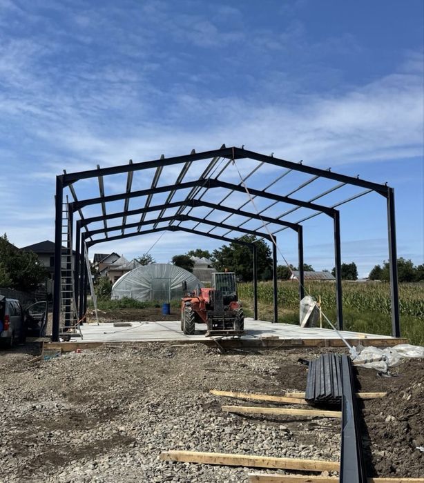 Vand hale si structuri metalice accept varinate cu duba