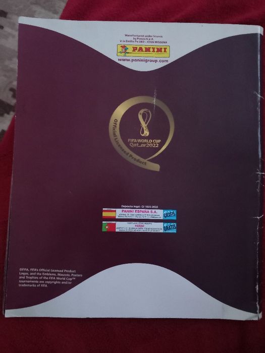 Albumul Qatarului 2022 incomplet.