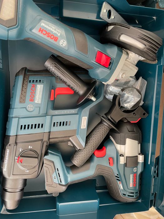 Set cinci scule Bosch , încă în garanție