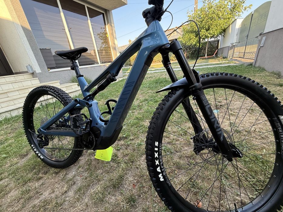 Bicicleta electrica CANYON Spectral ON CF 7