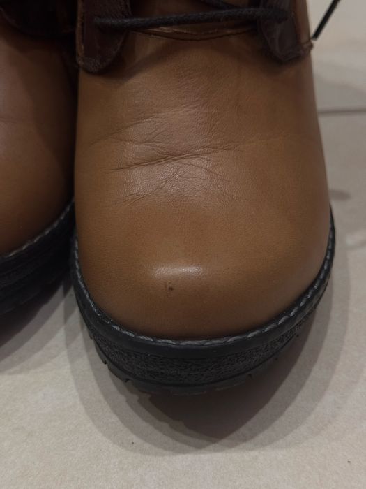 Дамски боти на ток - естествена кожа