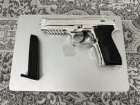 Beretta m92 pistolet, plastmasa