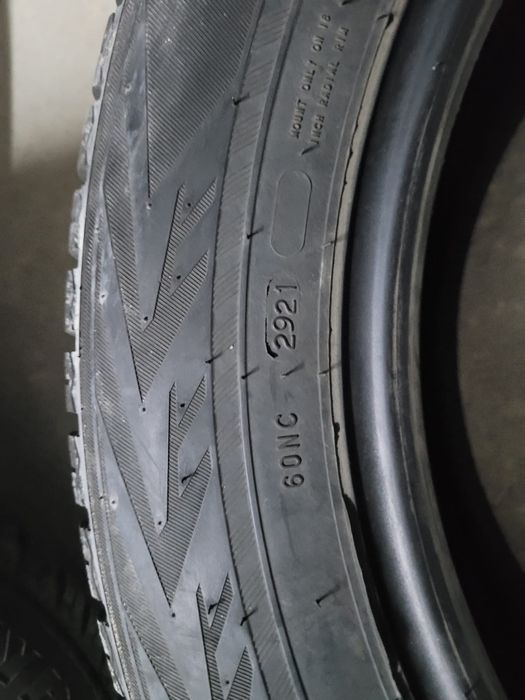 Vand Anvelope Iarna Nokian 225 60 R18 DOT 2021