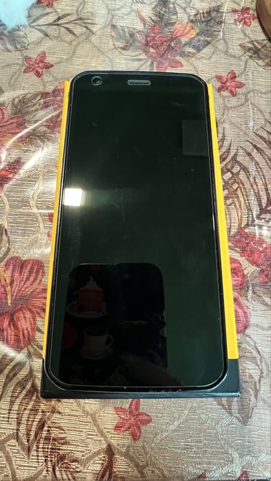 Смартфон CAT S52