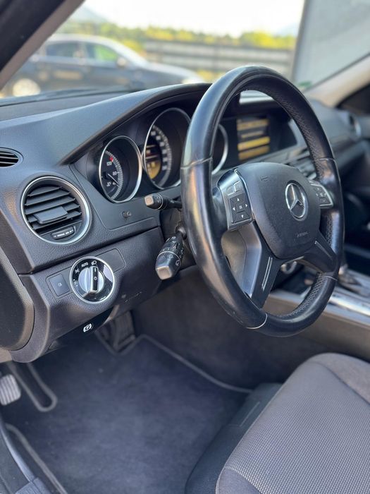 Vand Mercedes-Benz c-classe 2011