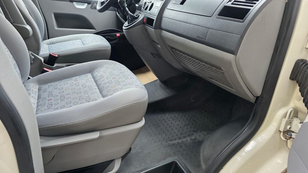Vw Transporter T5 * An 2010 * 1.9 TDI * 105 CP * 5 Locuri Dublu cabina