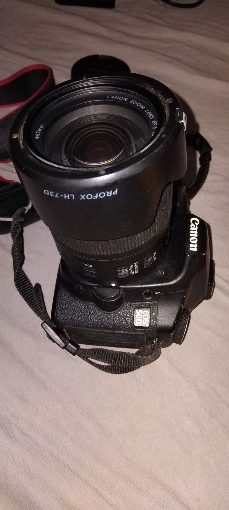 Canon Eos 50 D полупрофесионашен Варио обектив