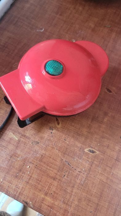 Mini vafelnitsa sotiladi