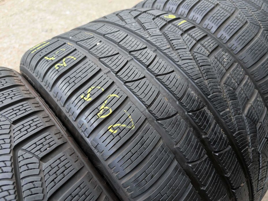 SET 4 Anvelope Iarna 235/40 R19 + 295/35 R19 PIRELLI Sottozero Winter