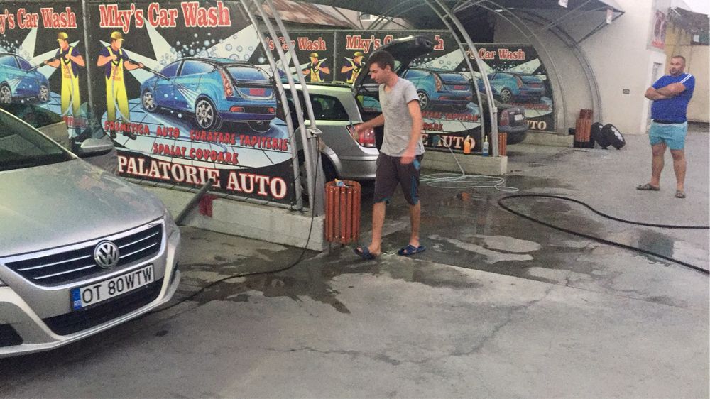 Vand structura metalica spalatorie auto
