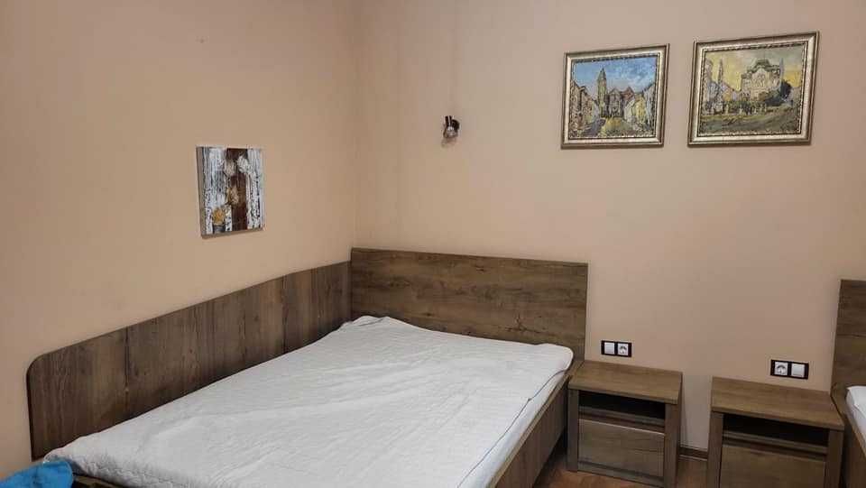 Дава се под наем Тристаен апартамент в Бургас, Възраждане - 86 кв.м за 300 € - Снимка #2