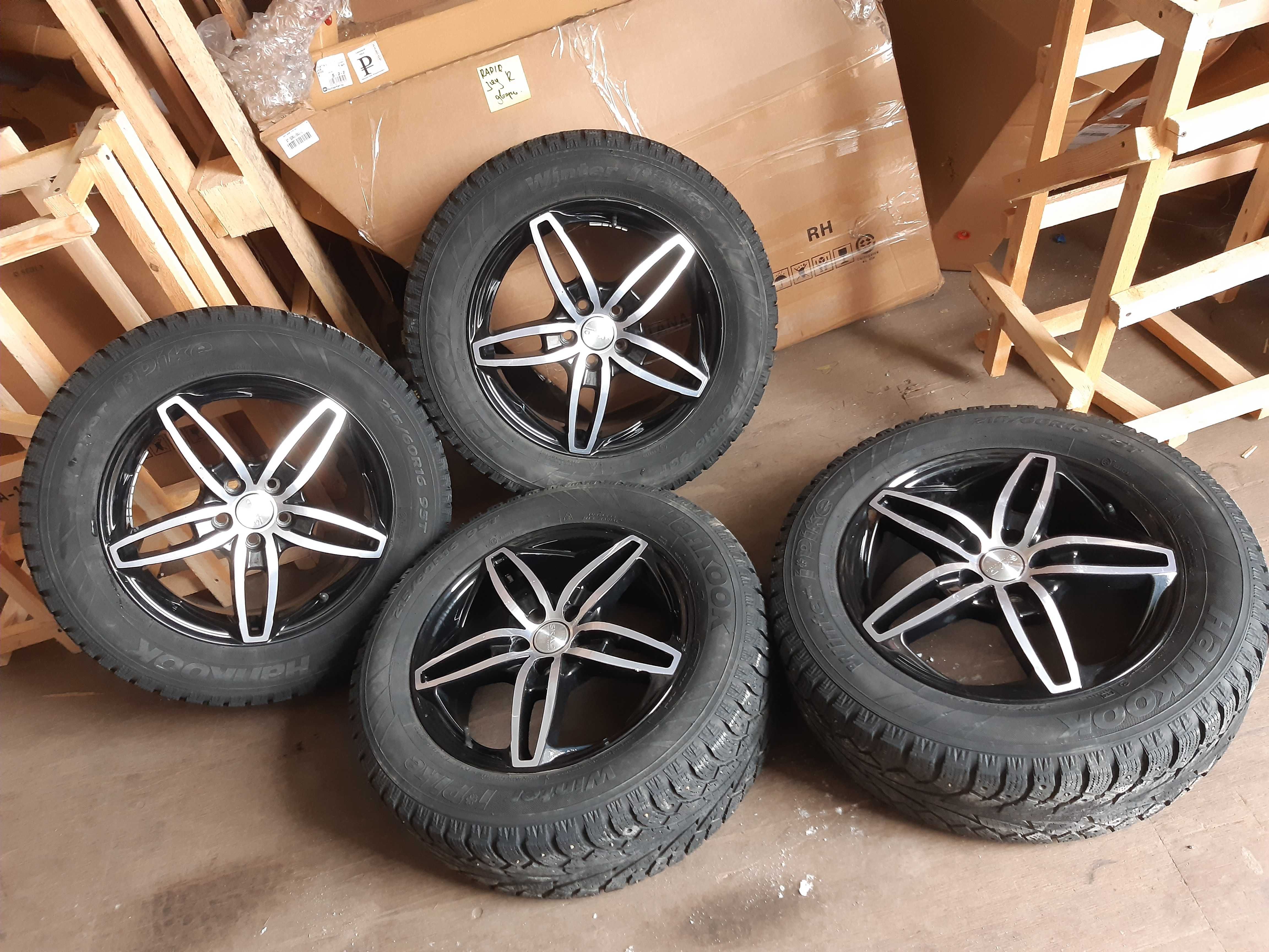 Комплект дисков с резиной 5/100 R16 резина 215/60 R16 Hankook