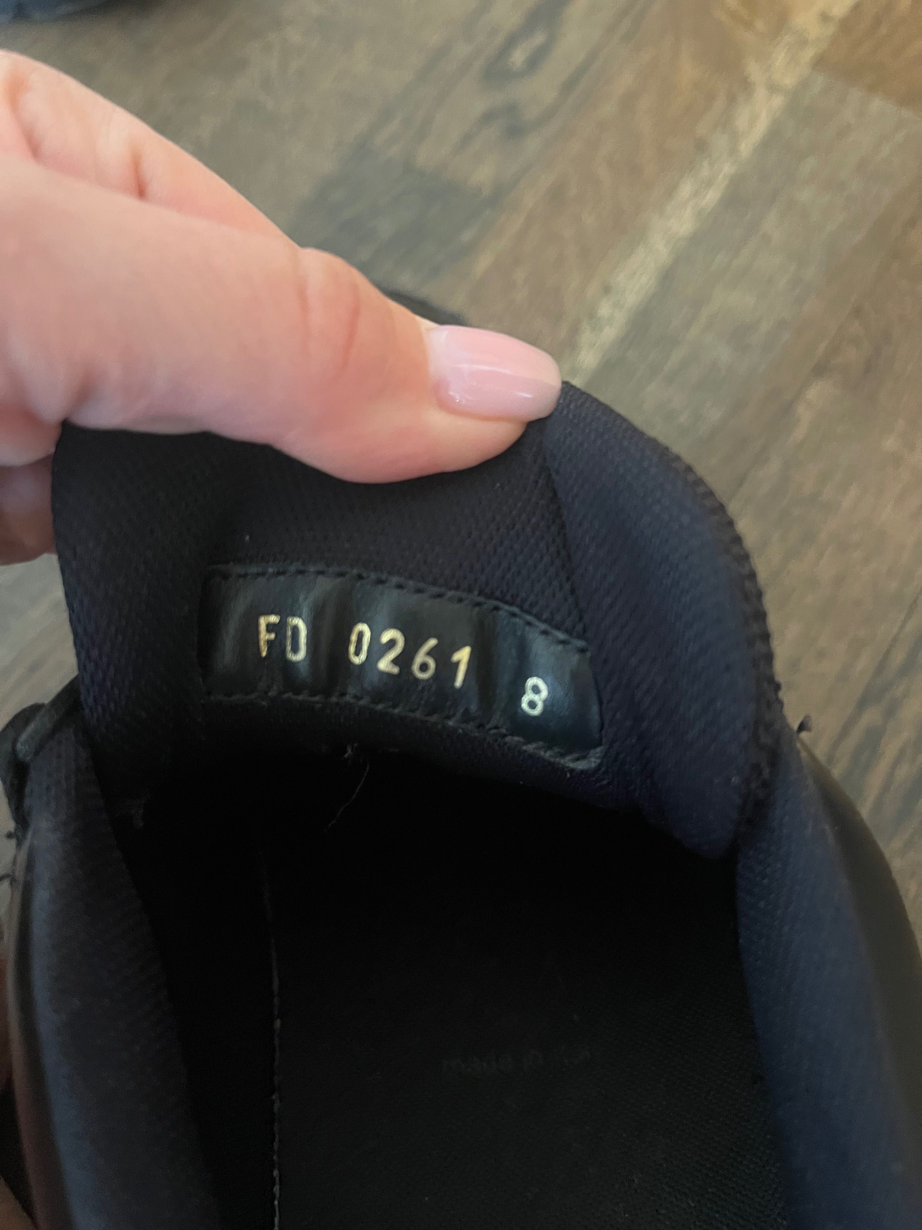 Маратонки Prada 42 номер