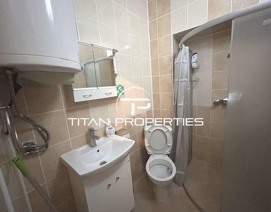 Тристаен апартамент, под наем, Център