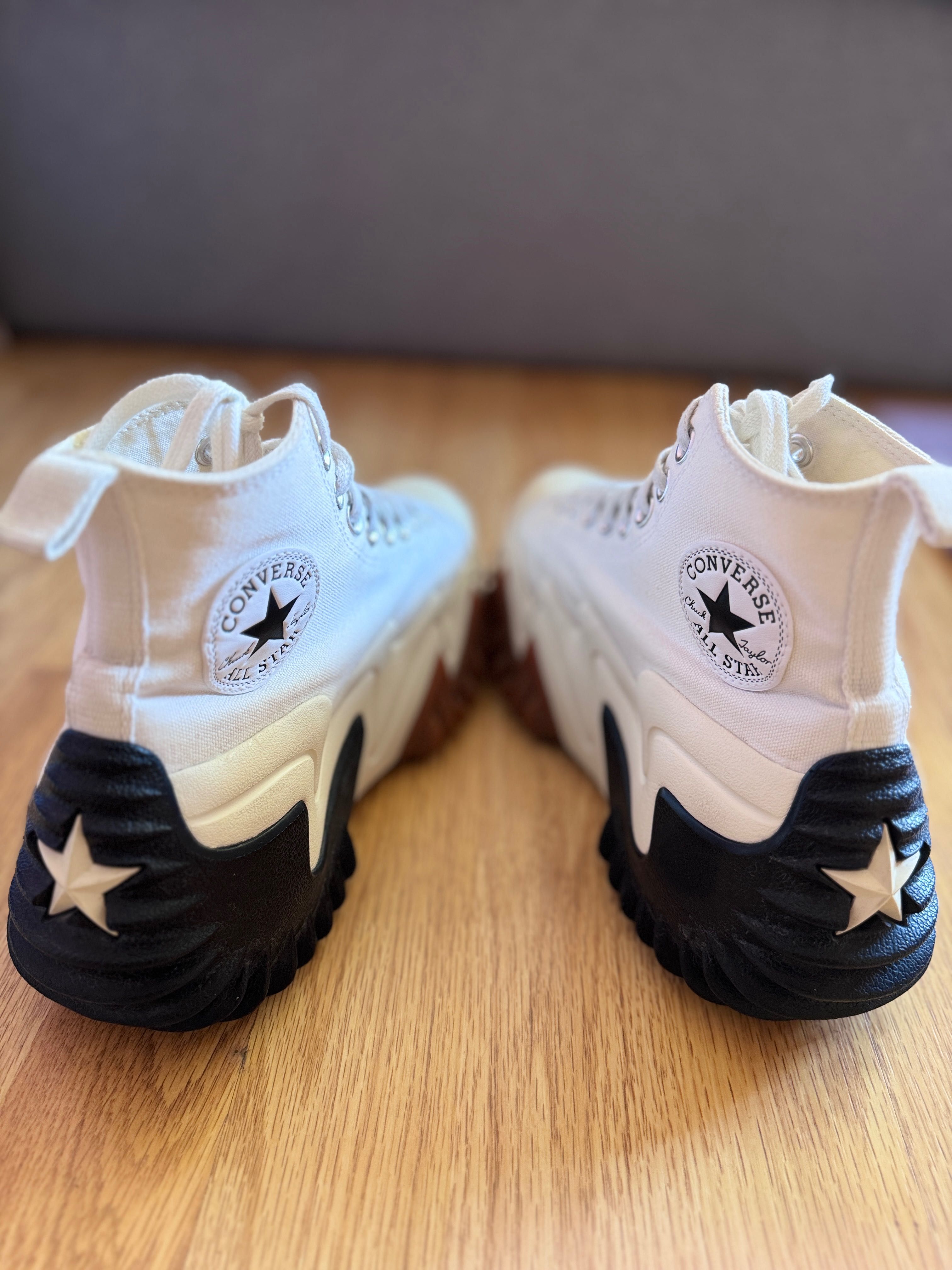 Converse Run Star Motion