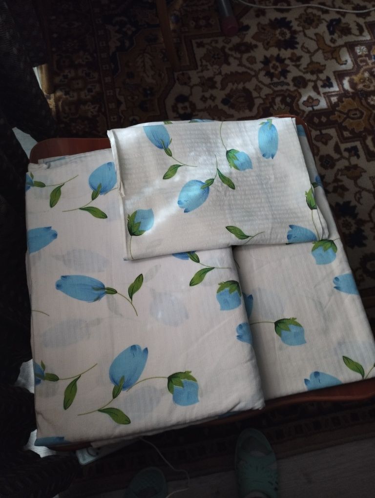 Продам двуспальное постельное бельё