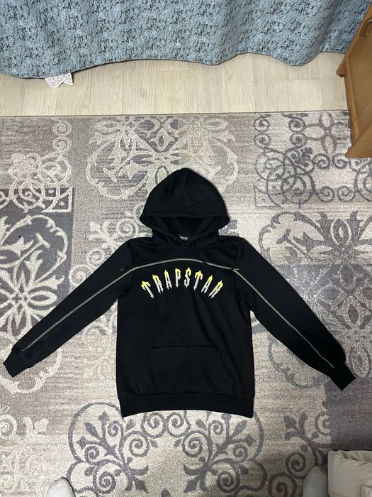 Худи trapstar в хорошем состояние