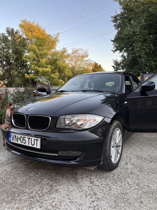 BMW Seria 1 - an 2010, 143 de cai