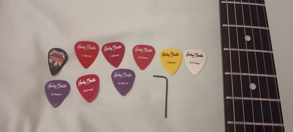 Комплект Електрическа Китара Harley Benton